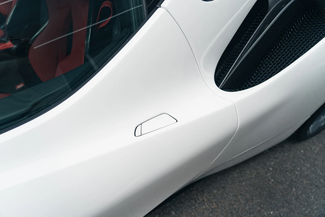 2024 Ferrari SF90 Spider - Image 24 of 31