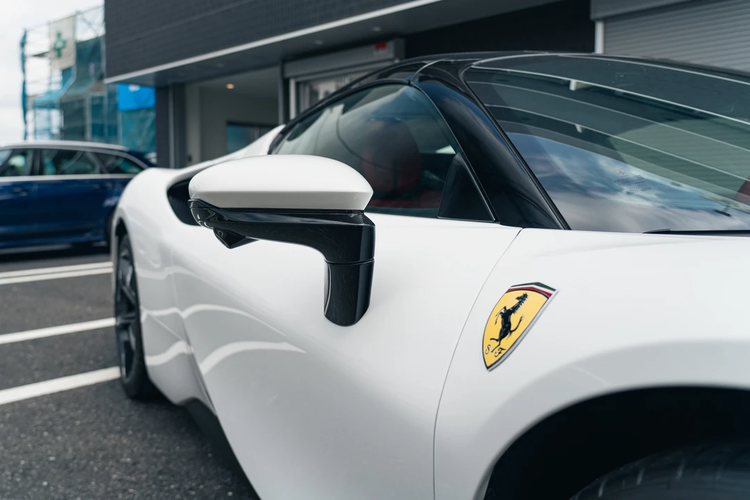 2024 Ferrari SF90 Spider - Image 27 of 31