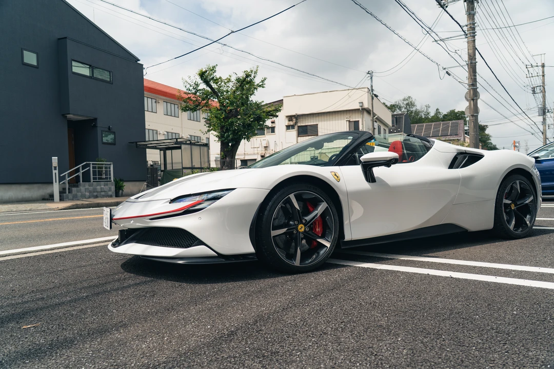2024 Ferrari SF90 Spider - Image 12 of 31