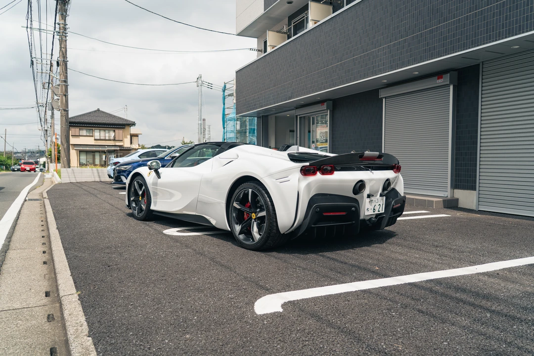 2024 Ferrari SF90 Spider - Image 5 of 31