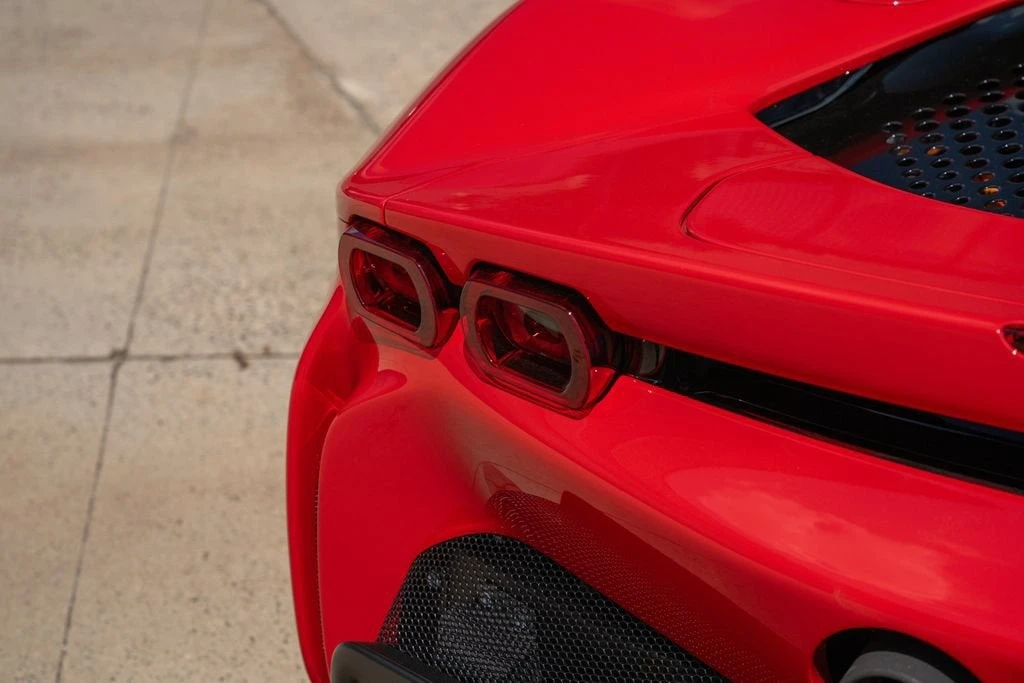 2024 Ferrari SF90 Spider - Image 25 of 31
