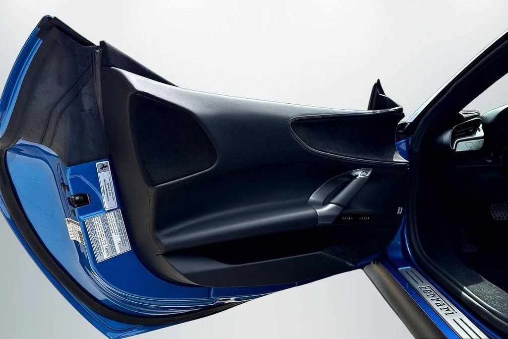2024 Ferrari SF90 Spider - Image 18 of 30