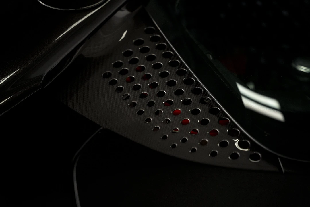 2024 Ferrari SF90 Spider - Image 21 of 31