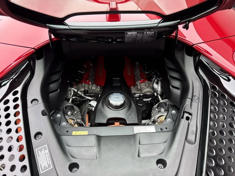 2024 Ferrari SF90 Spider - Image 24 of 31