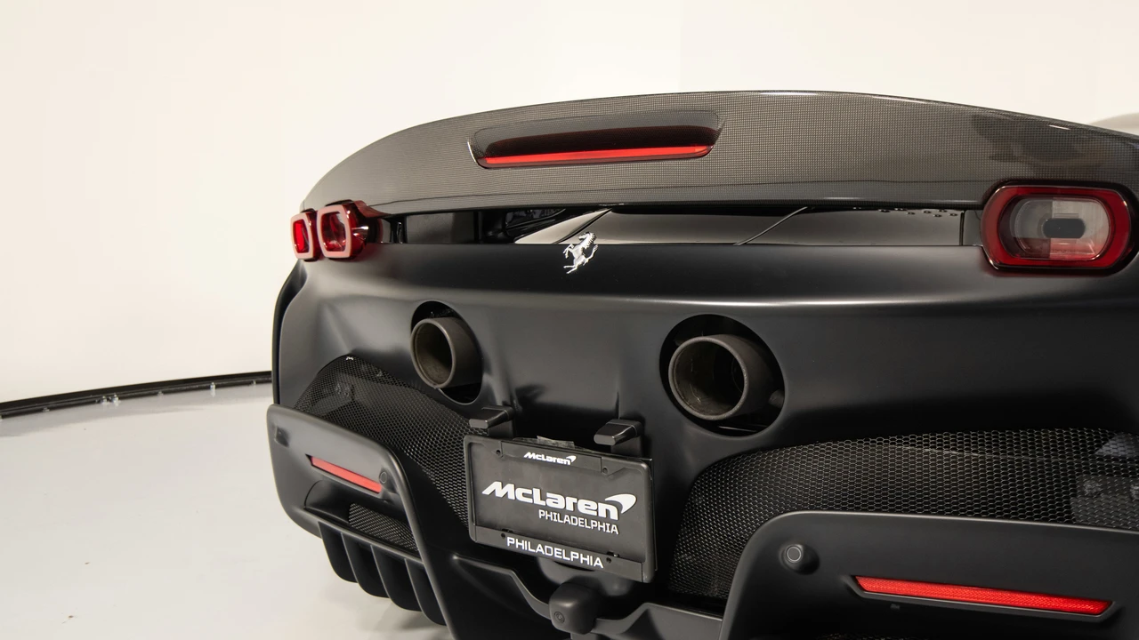 2024 Ferrari SF90 Spider - Image 16 of 31