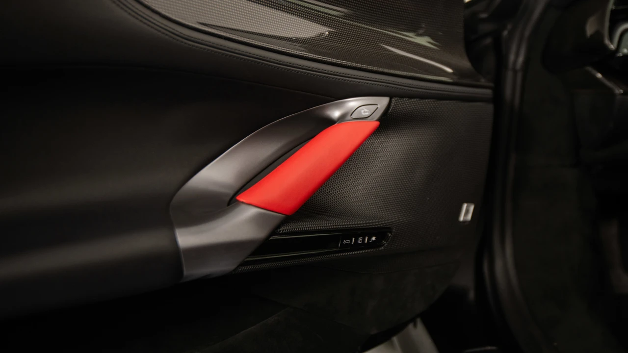 2024 Ferrari SF90 Spider - Image 19 of 31