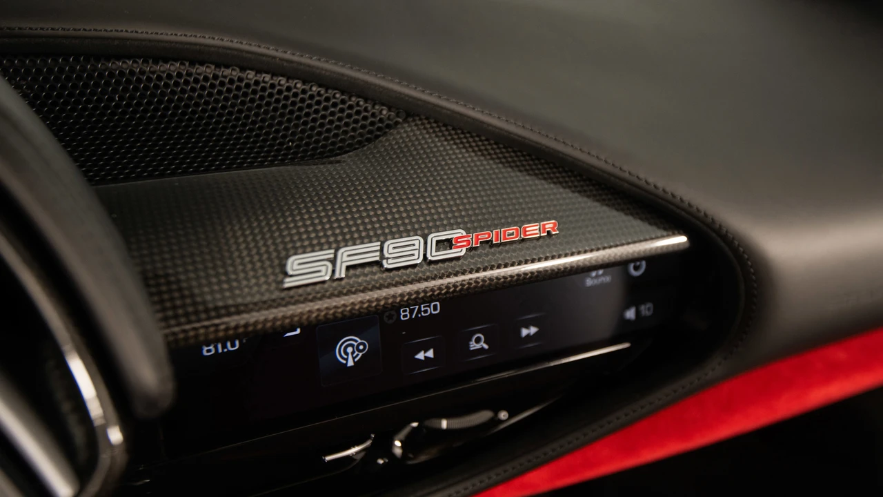 2024 Ferrari SF90 Spider - Image 30 of 31