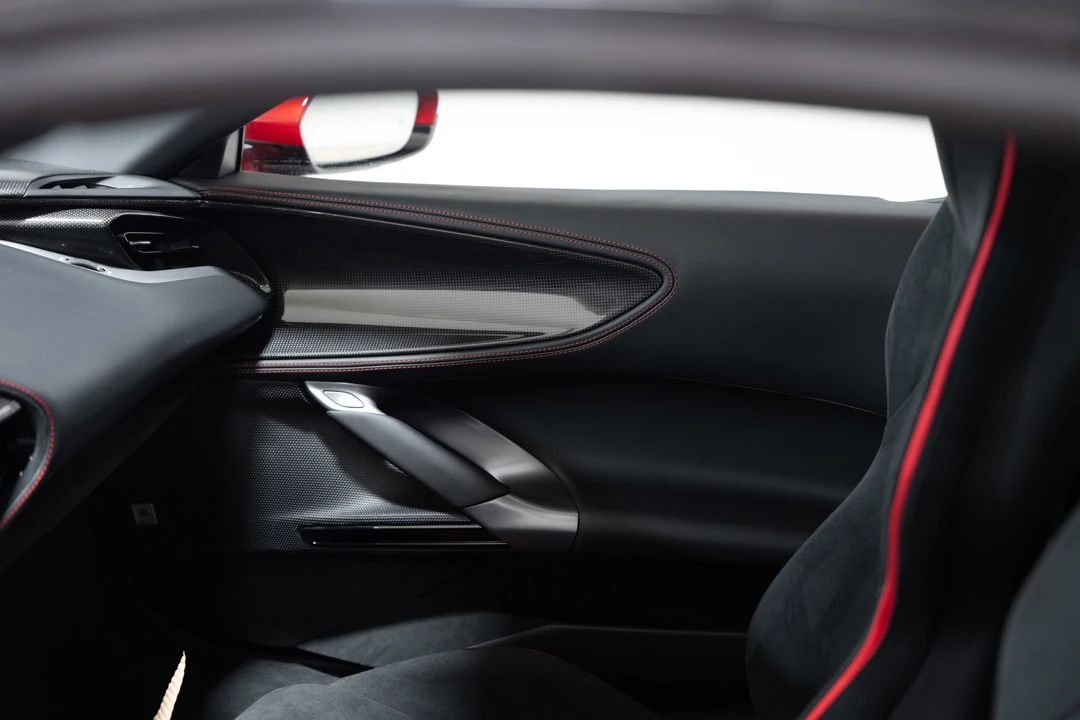 2024 Ferrari SF90 Spider - Image 26 of 31