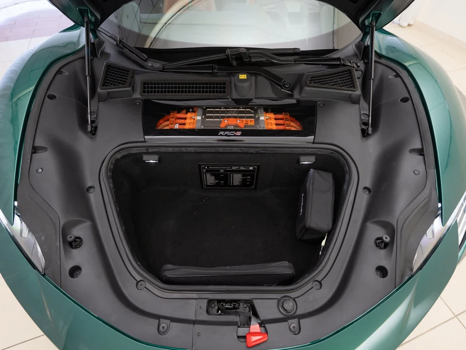 2024 Ferrari SF90 Spider - Image 27 of 28