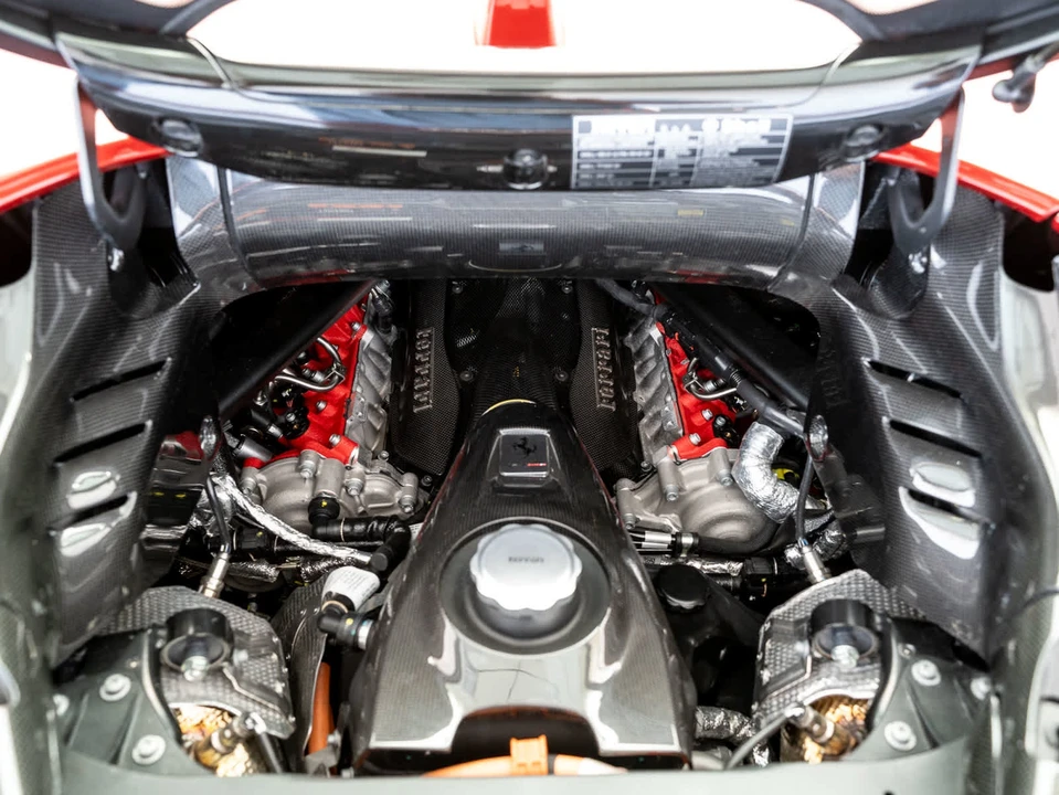 2024 Ferrari SF90 Spider - Image 28 of 31