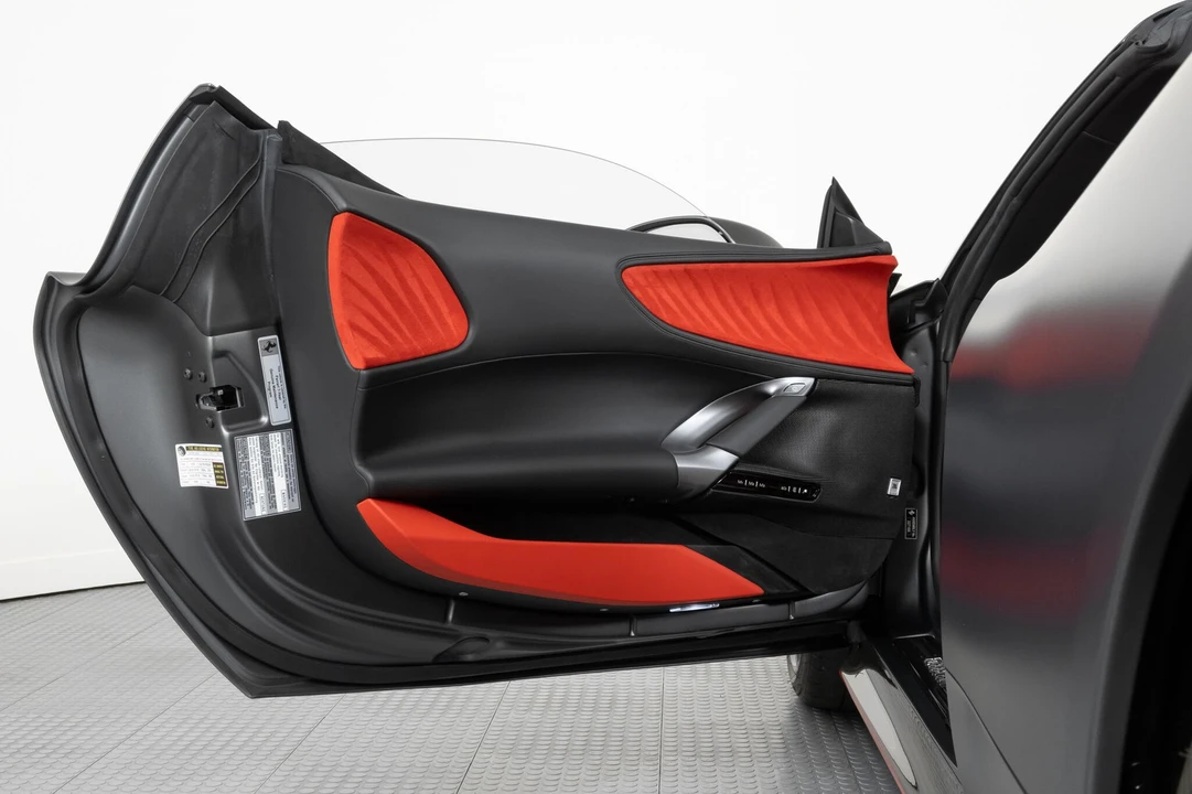 2024 Ferrari SF90 Spider - Image 26 of 31