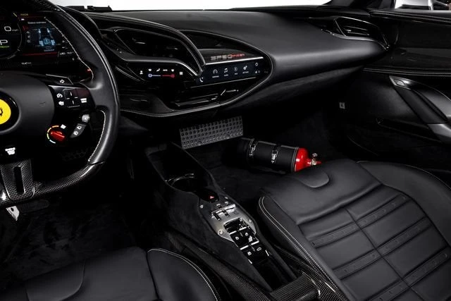 2024 Ferrari SF90 Spider - Image 30 of 31