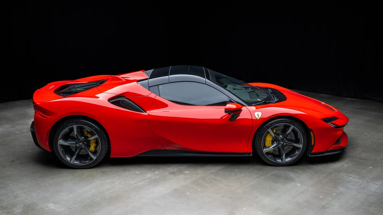 2024 Ferrari SF90 Spider - Image 29 of 31