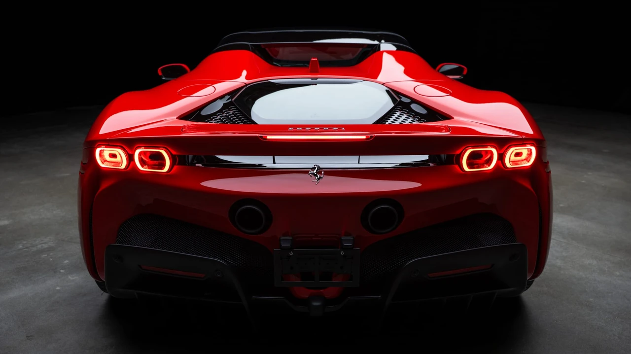 2024 Ferrari SF90 Spider - Image 20 of 31