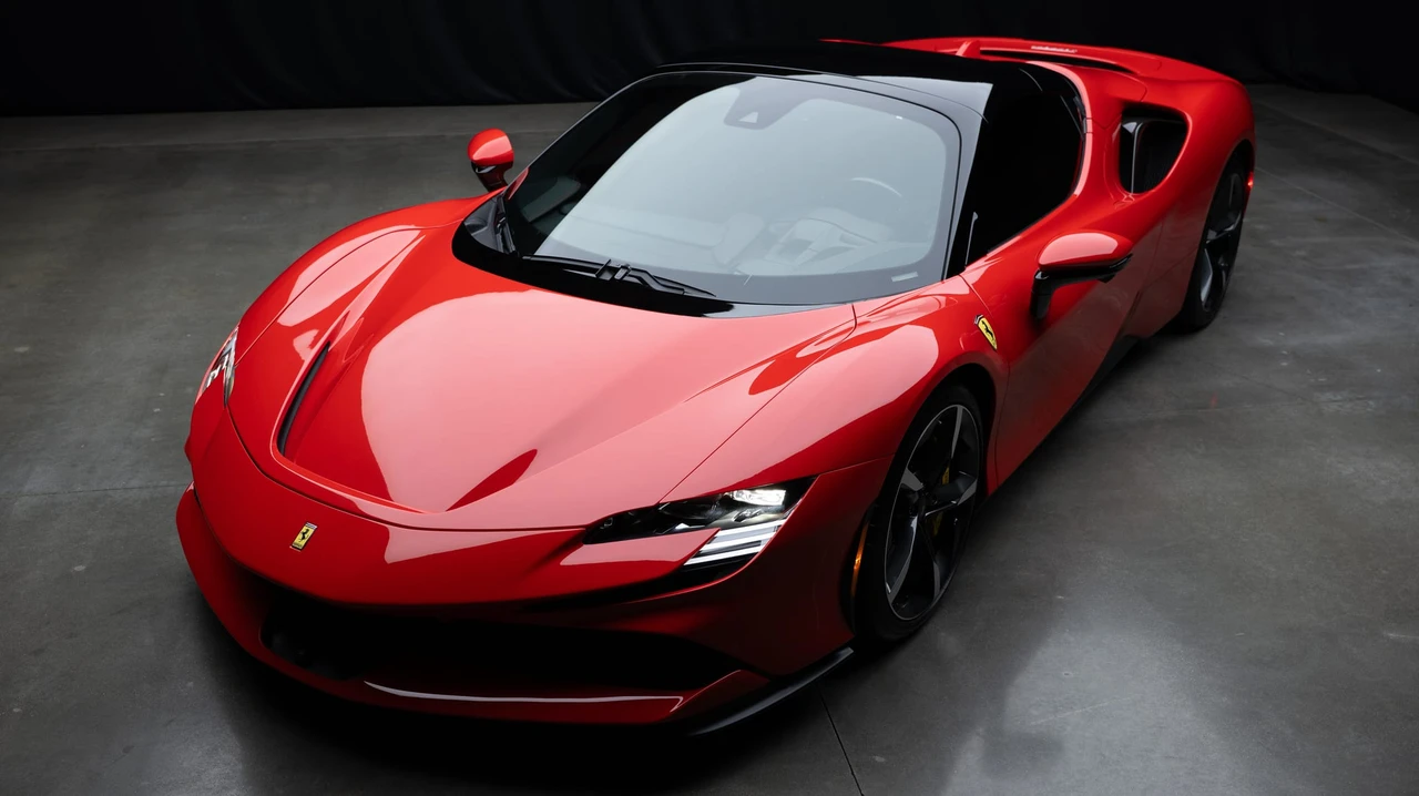 2024 Ferrari SF90 Spider - Image 4 of 31