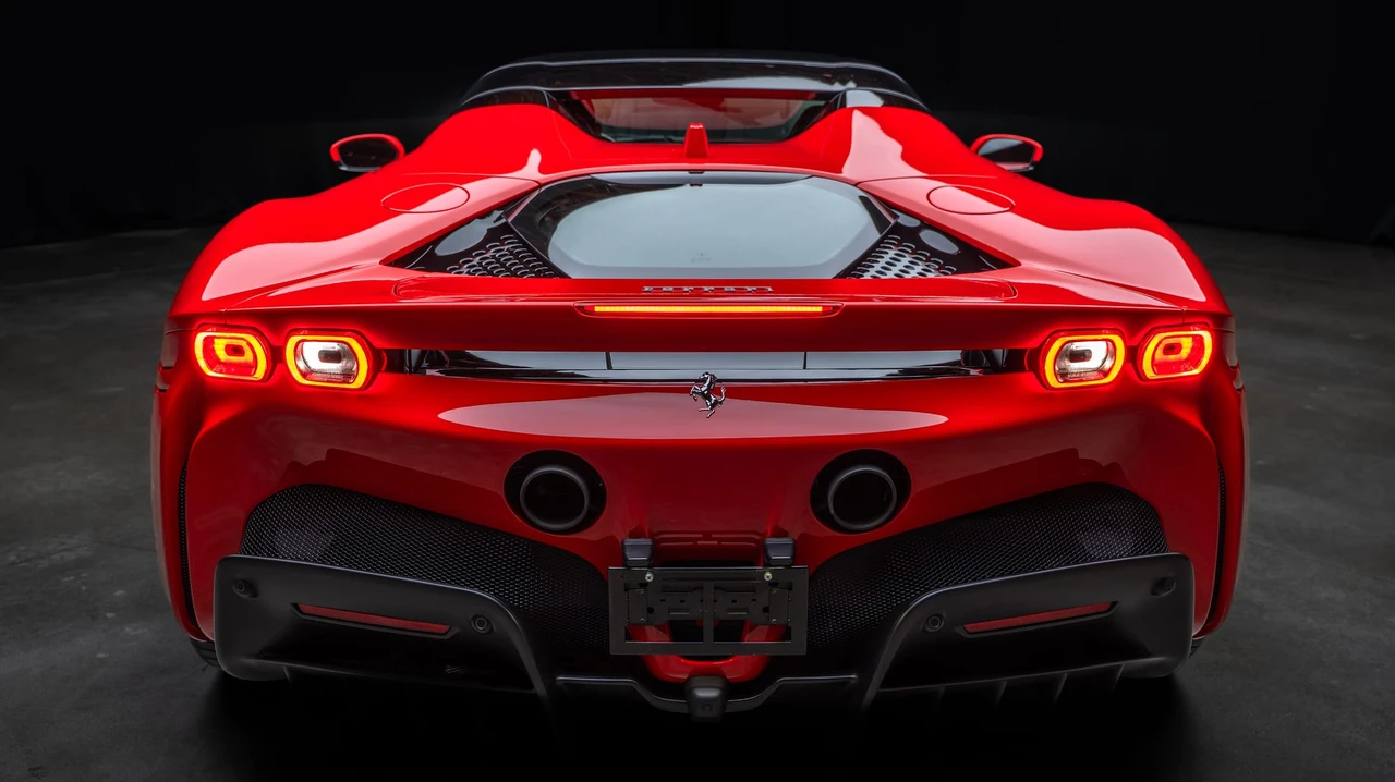 2024 Ferrari SF90 Spider - Image 22 of 31