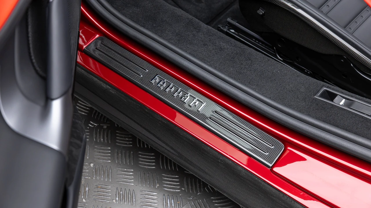 2024 Ferrari SF90 Spider - Image 14 of 31