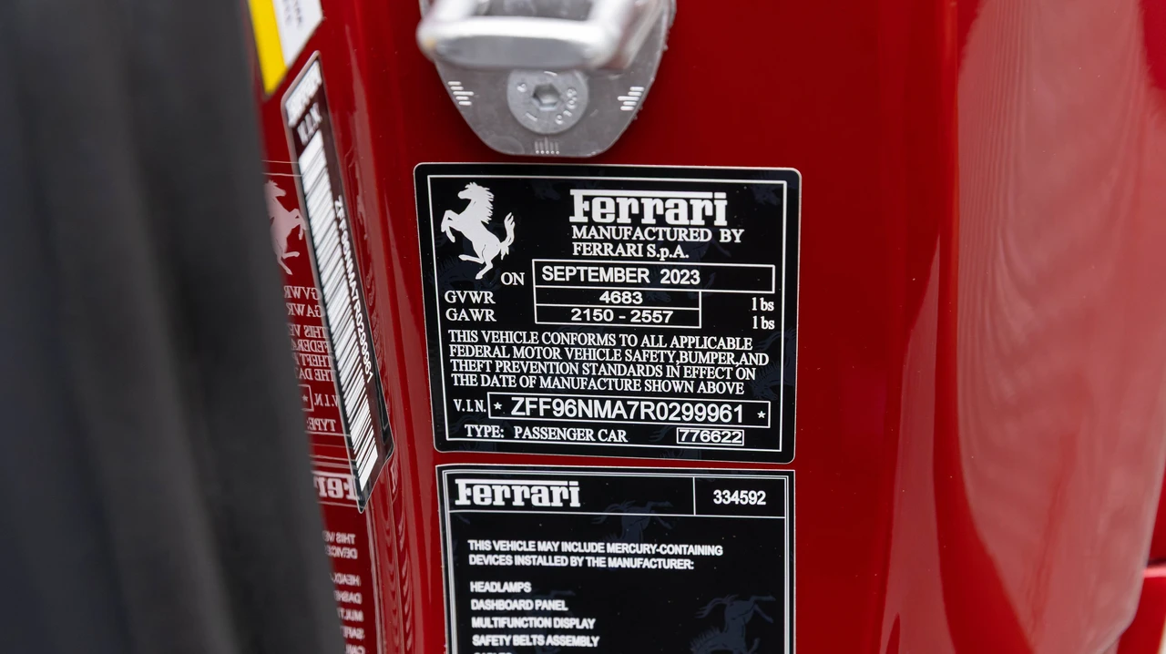 2024 Ferrari SF90 Spider - Image 16 of 31