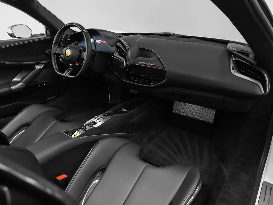 2024 Ferrari SF90 Spider - Image 25 of 31