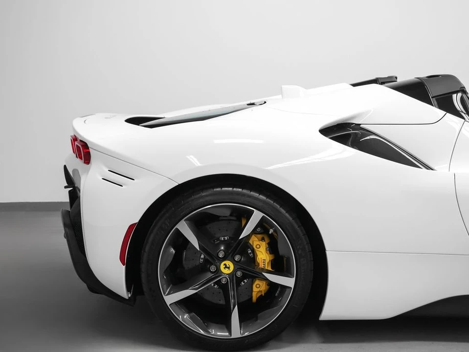 2024 Ferrari SF90 Spider - Image 31 of 31