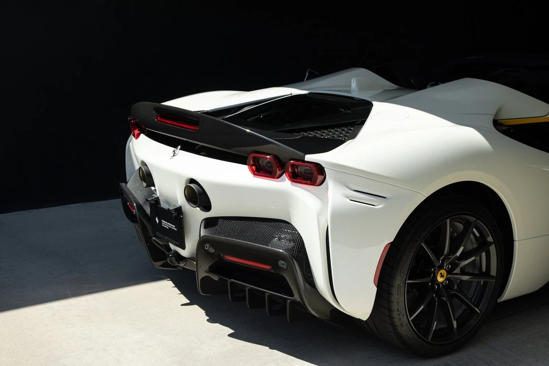 2024 Ferrari SF90 Spider - Image 19 of 31