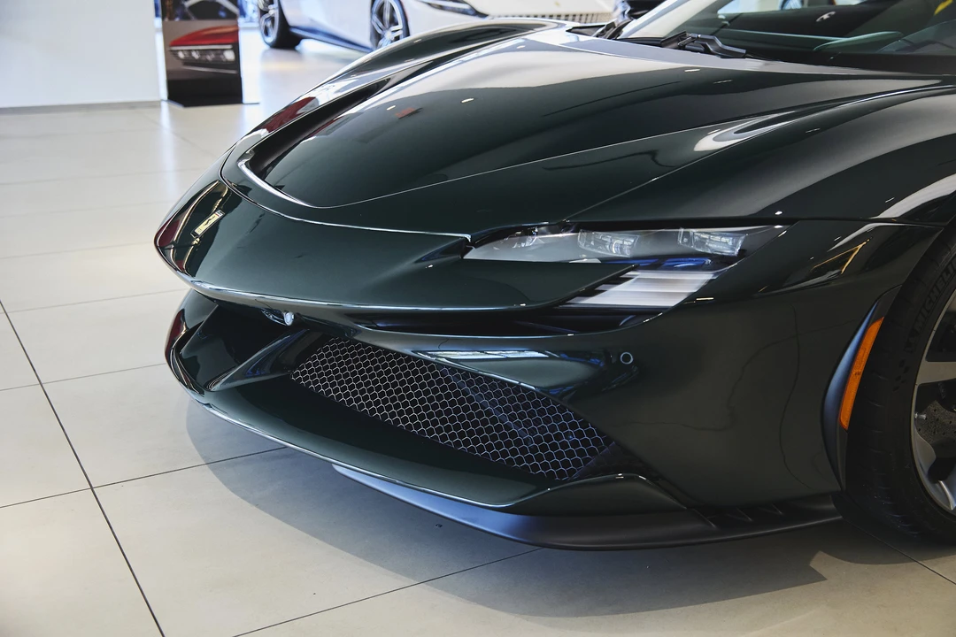 2024 Ferrari SF90 Spider - Image 19 of 31
