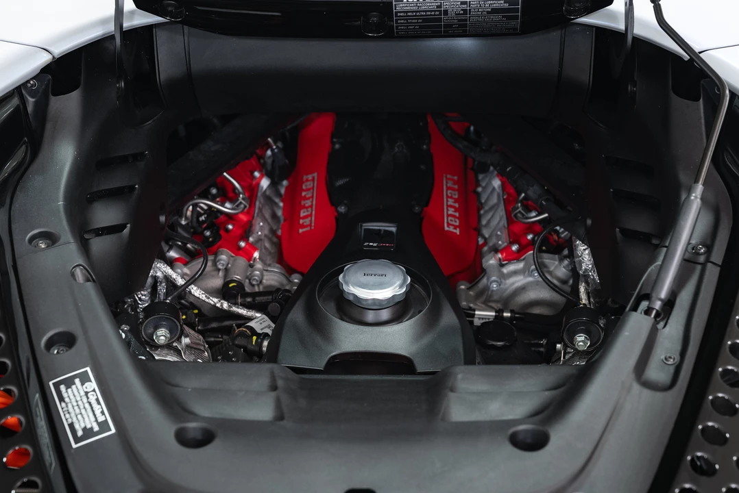 2024 Ferrari SF90 Spider - Image 25 of 31