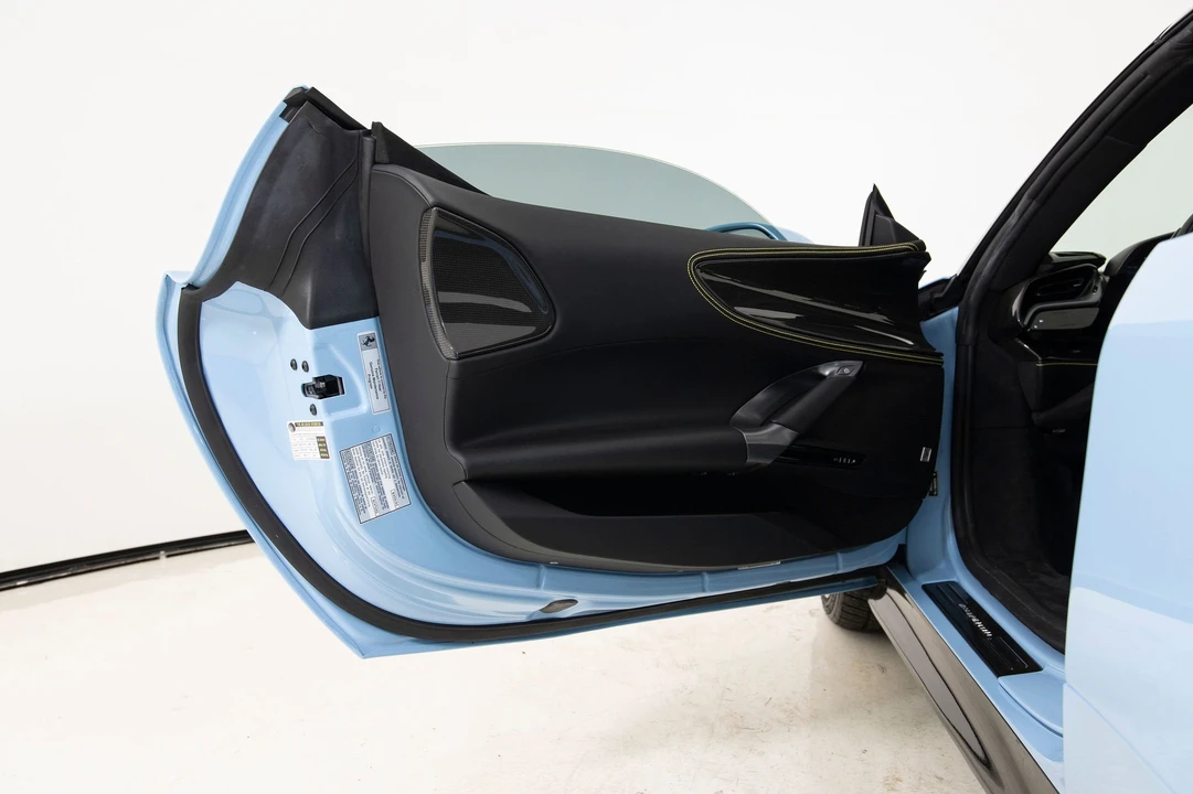2024 Ferrari SF90 Spider - Image 22 of 31