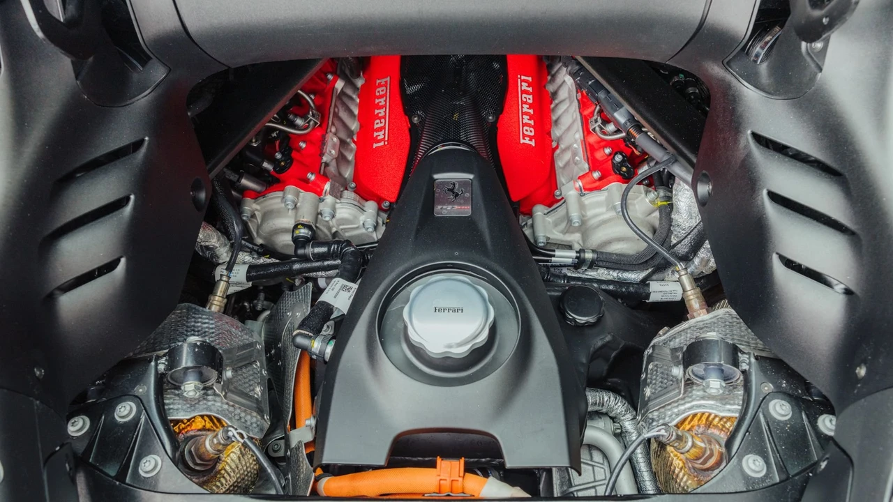 2024 Ferrari SF90 Spider - Image 6 of 31