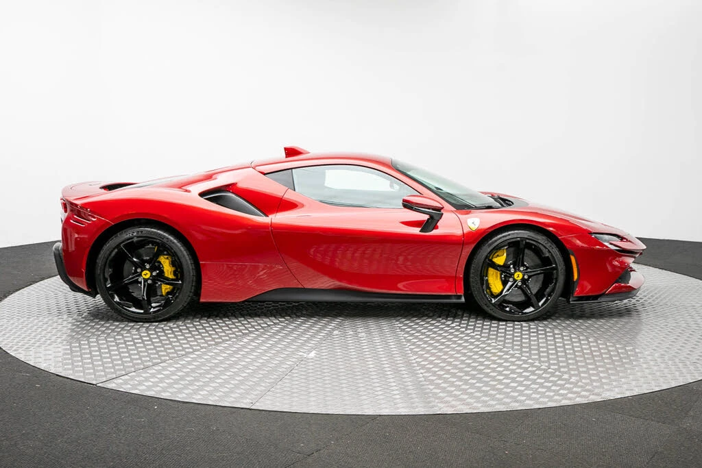 2024 Ferrari SF90 Stradale - Image 9 of 31