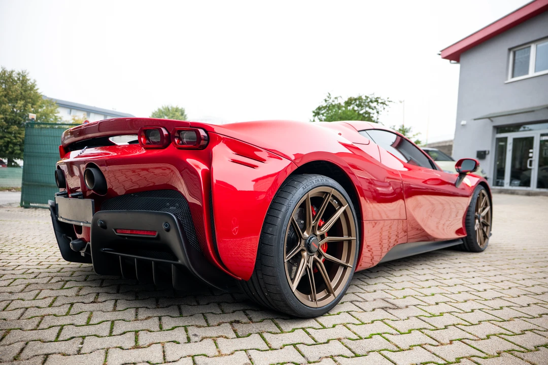 2024 Ferrari SF90 Stradale - Image 4 of 31