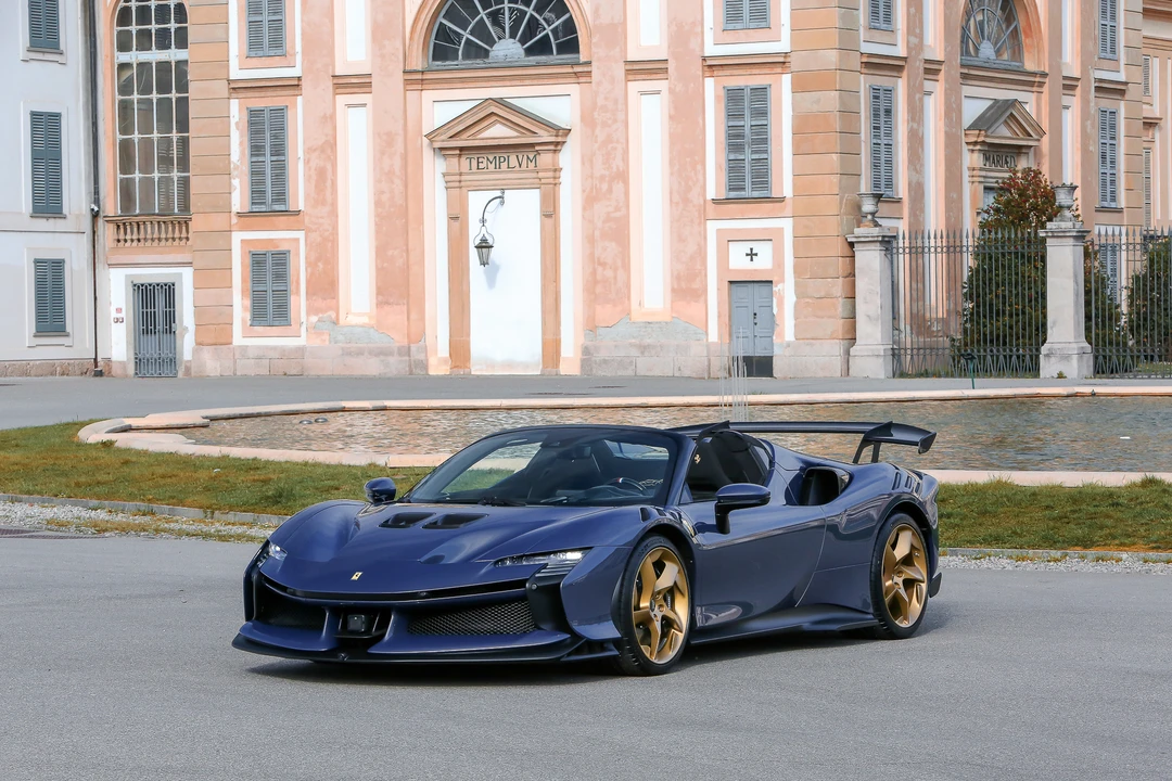 2025 Ferrari SF90 XX Spider - Image 13 of 31