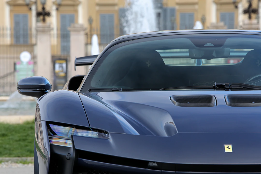 2025 Ferrari SF90 XX Spider - Image 17 of 31