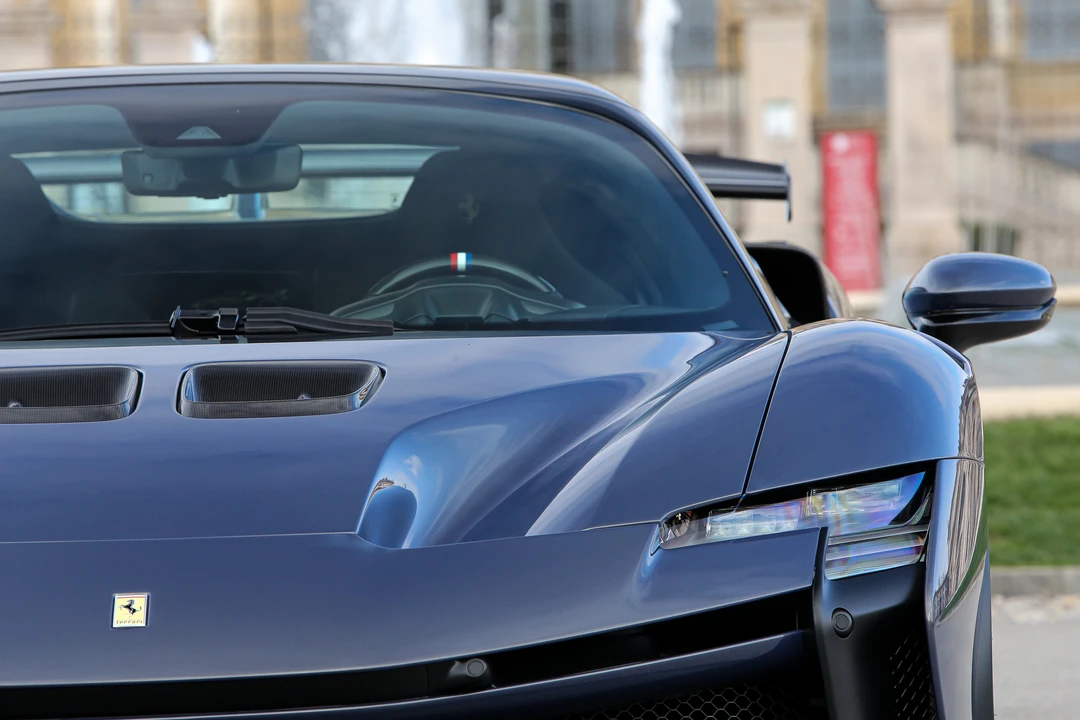 2025 Ferrari SF90 XX Spider - Image 18 of 31