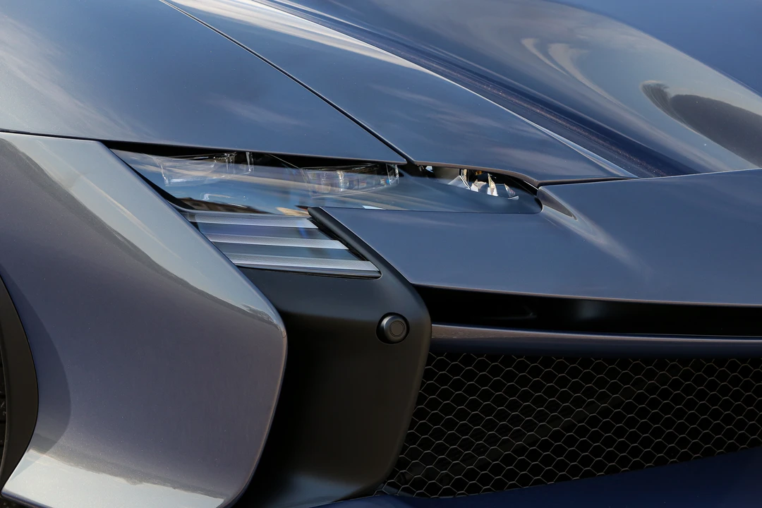 2025 Ferrari SF90 XX Spider - Image 25 of 31