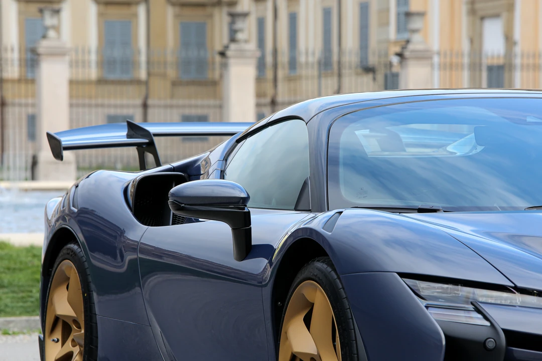 2025 Ferrari SF90 XX Spider - Image 26 of 31
