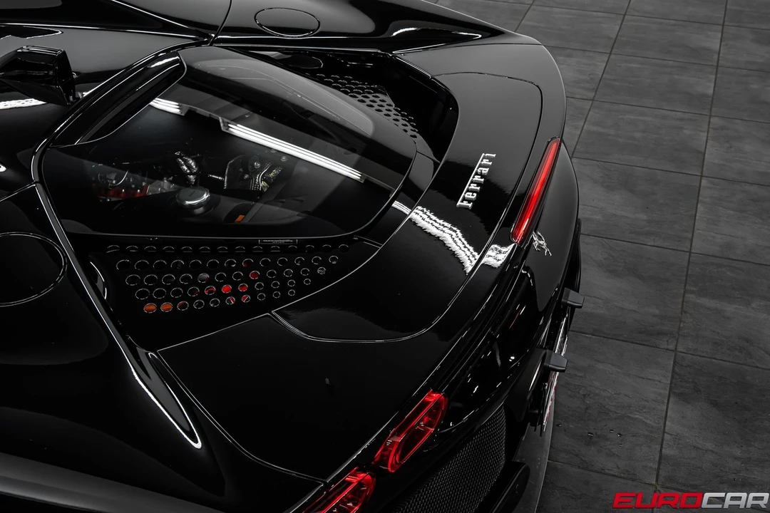 2024 Ferrari SF90 Spider - Image 23 of 31