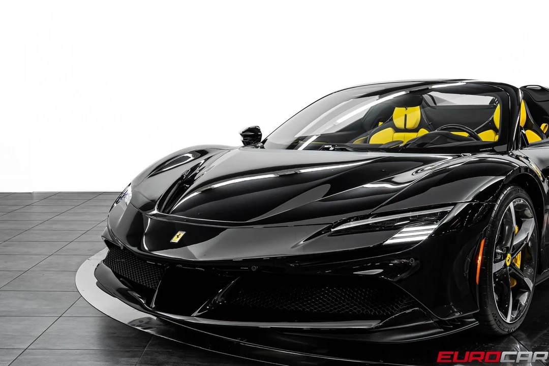 2024 Ferrari SF90 Spider - Image 18 of 31