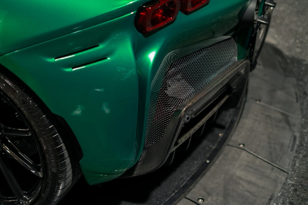 2024 Ferrari SF90 Spider - Image 16 of 31