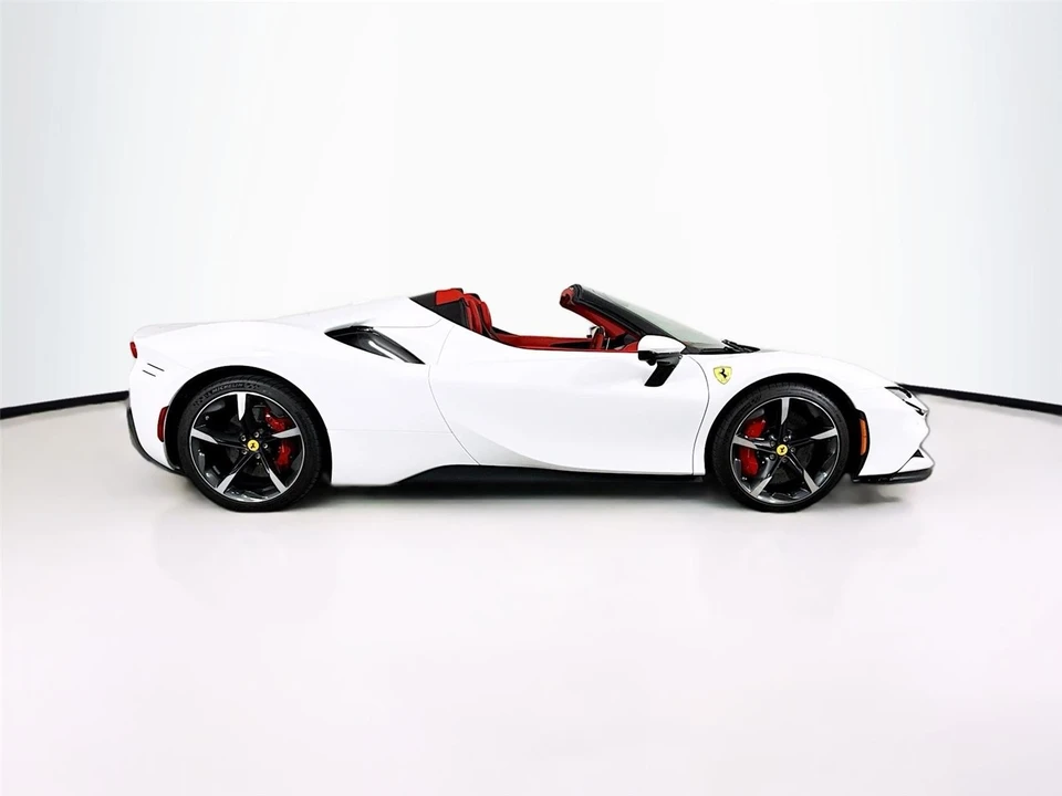 2024 Ferrari SF90 Spider - Image 18 of 31