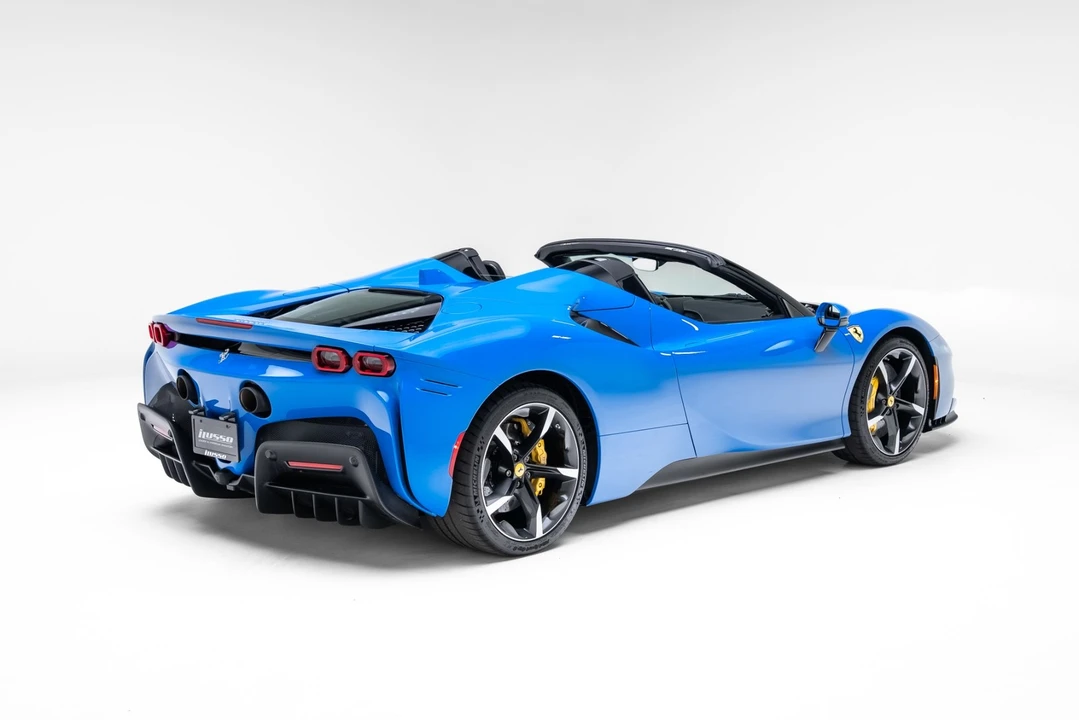 2024 Ferrari SF90 Spider - Image 31 of 31