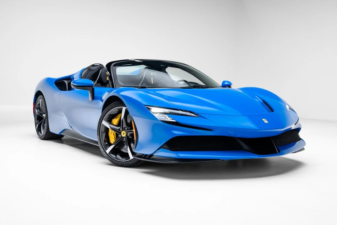 2024 Ferrari SF90 Spider - Image 26 of 31