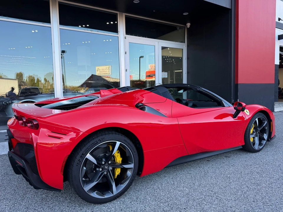 2024 Ferrari SF90 Spider - Image 4 of 8