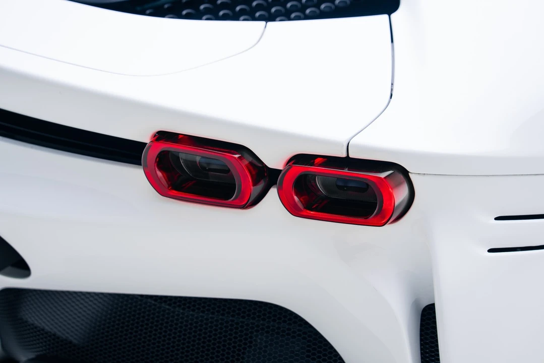 2024 Ferrari SF90 Spider - Image 29 of 31