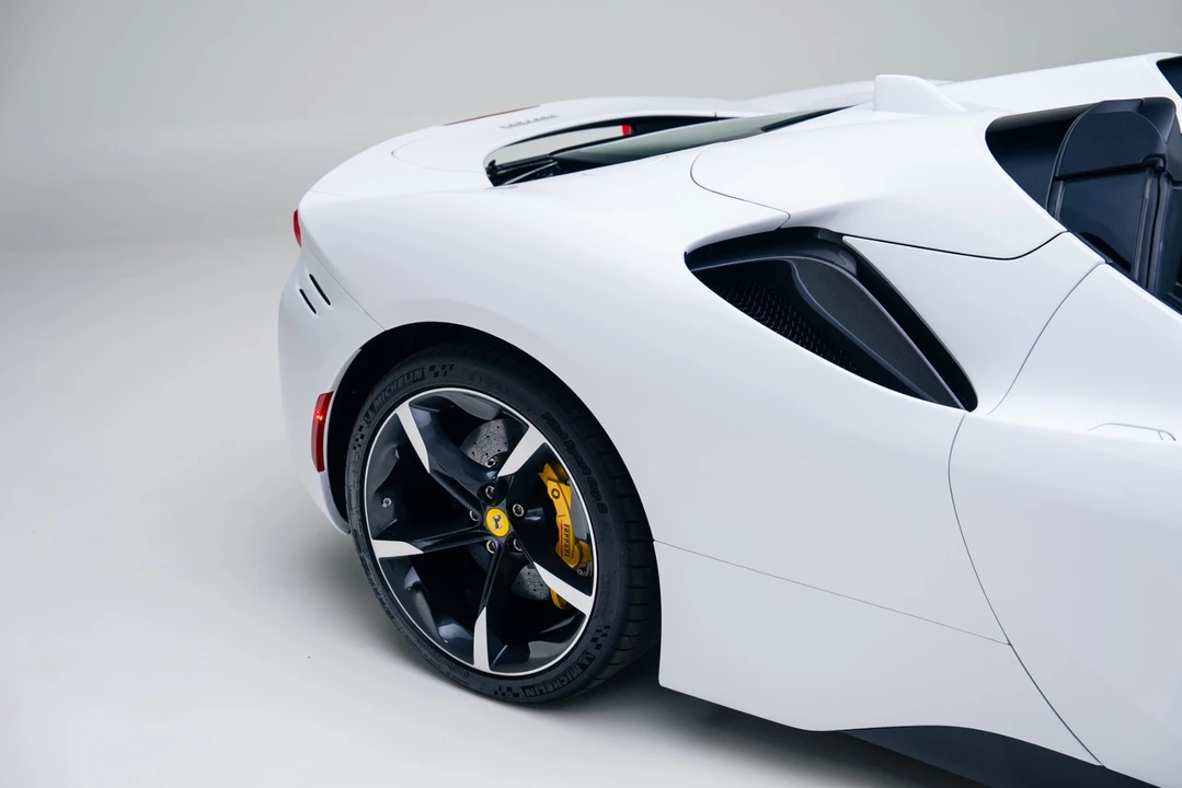 2024 Ferrari SF90 Spider - Image 23 of 31