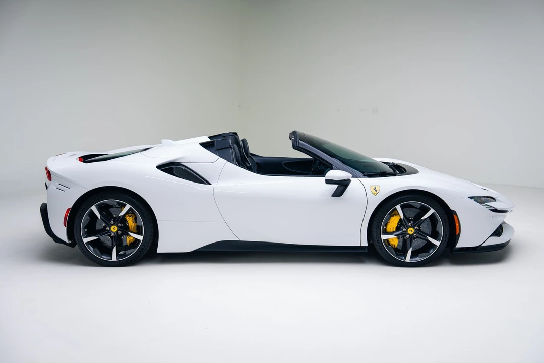 2024 Ferrari SF90 Spider - Image 19 of 21