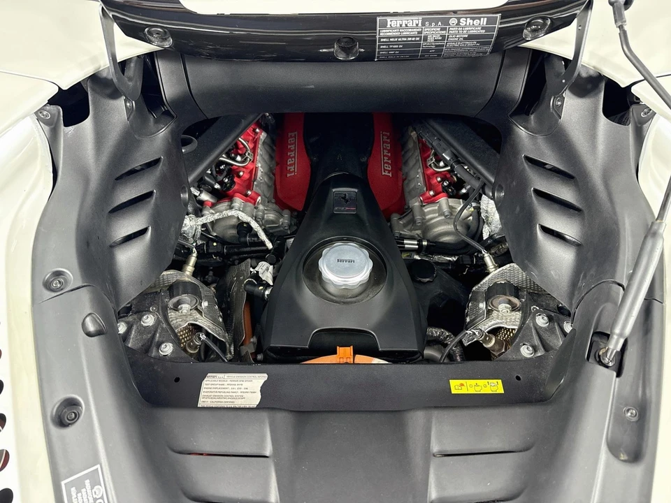2024 Ferrari SF90 Spider - Image 30 of 31
