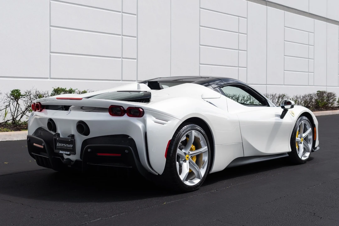 2024 Ferrari SF90 Spider - Image 16 of 31