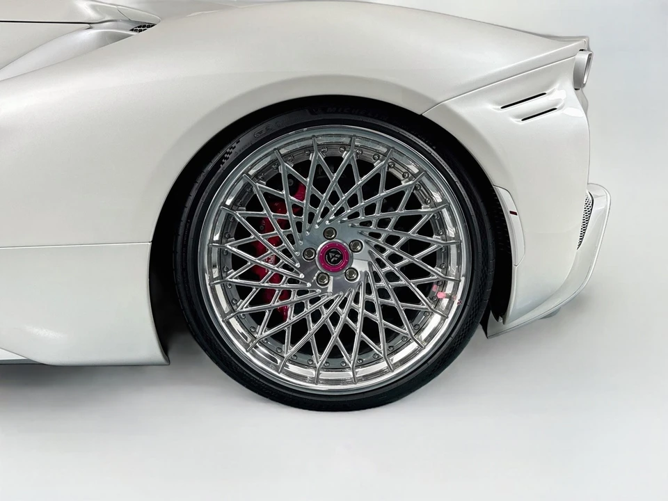 2024 Ferrari SF90 Spider - Image 31 of 31