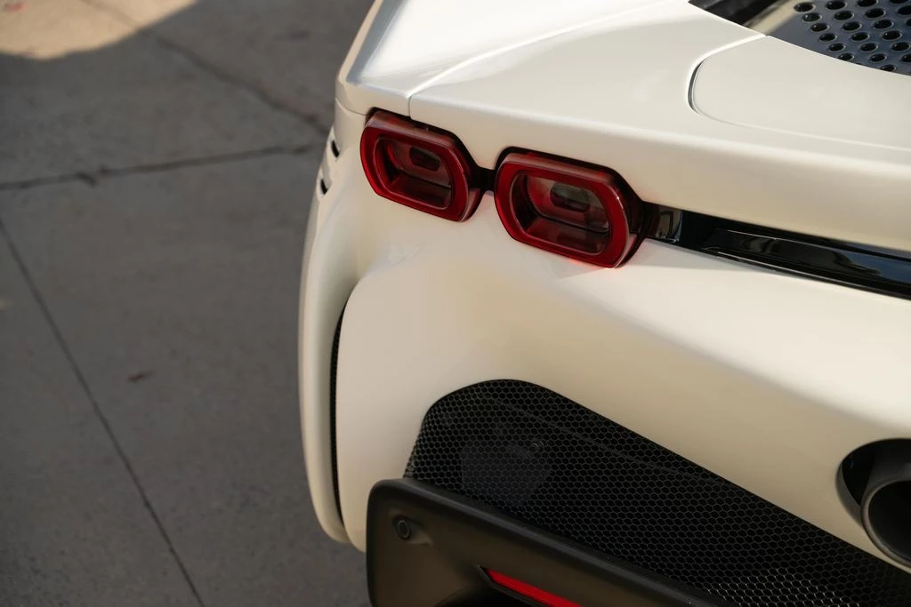 2024 Ferrari SF90 Spider - Image 27 of 31